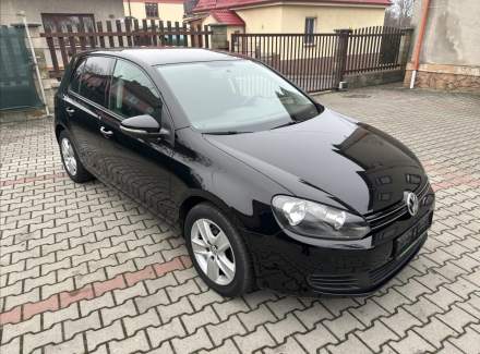 Volkswagen - Golf