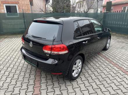 Volkswagen - Golf