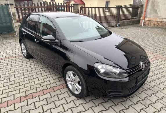 Volkswagen - Golf