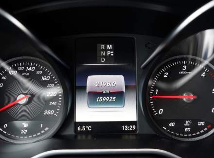 Mercedes-Benz - V-class