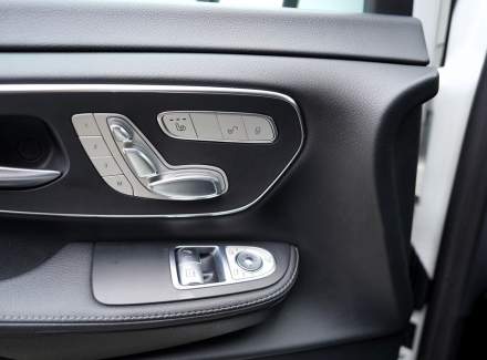 Mercedes-Benz - V-class