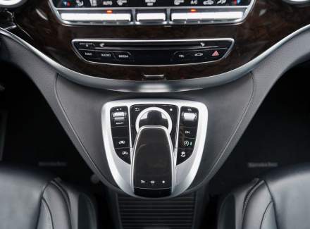 Mercedes-Benz - V-class