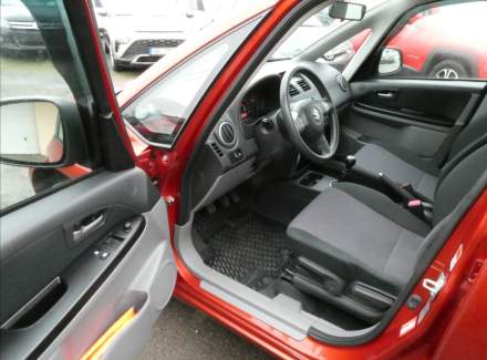 Suzuki - SX4