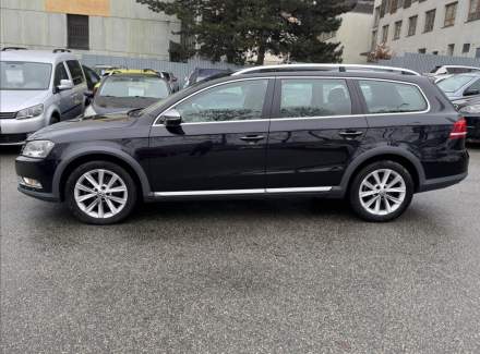 Volkswagen - Passat