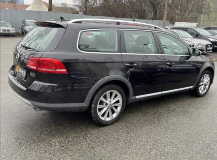 Volkswagen - Passat