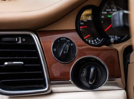 Porsche - Panamera