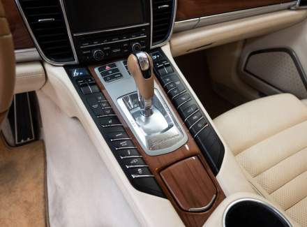 Porsche - Panamera