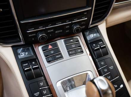 Porsche - Panamera