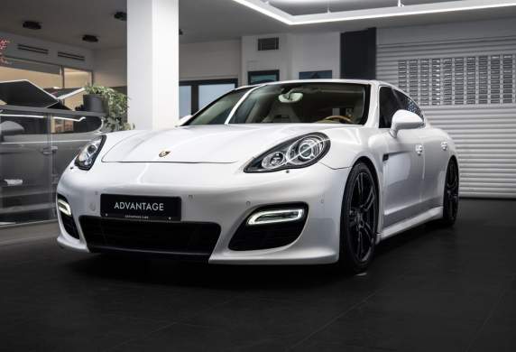 Porsche - Panamera
