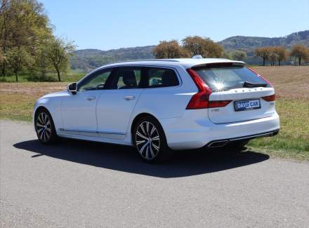 Volvo - V90