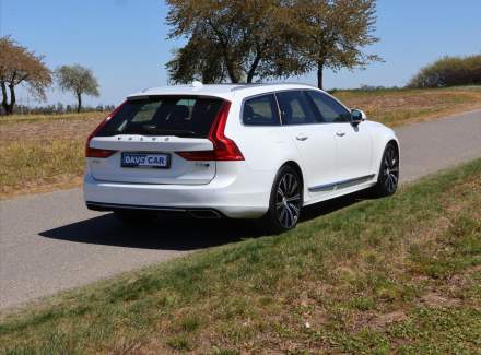 Volvo - V90