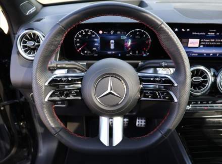 Mercedes-Benz - GLB
