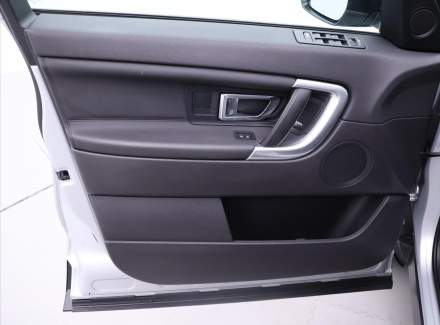 Land Rover - Discovery Sport