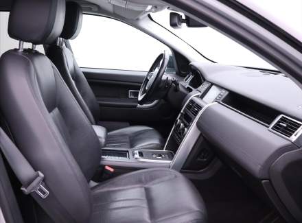 Land Rover - Discovery Sport