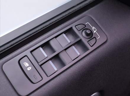 Land Rover - Discovery Sport