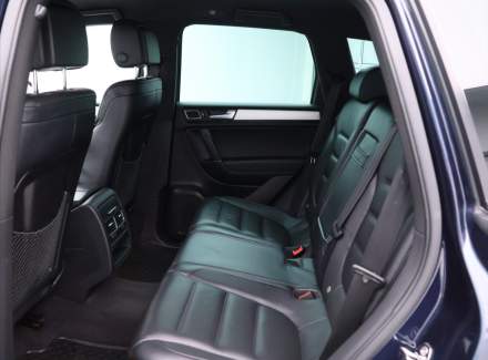 Volkswagen - Touareg