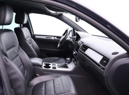 Volkswagen - Touareg