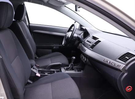 Mitsubishi - Lancer