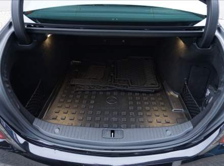 Mercedes-Benz - S-class