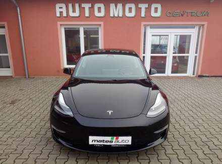 Tesla - Model 3