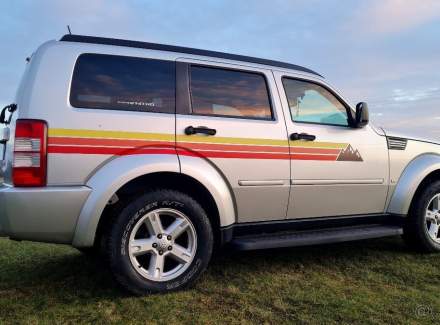 Dodge - Nitro