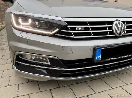 Volkswagen - Passat