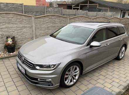 Volkswagen - Passat