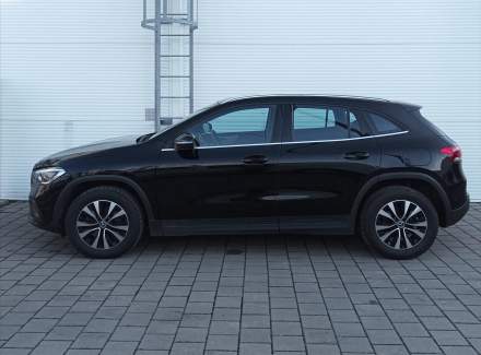 Mercedes-Benz - GLA
