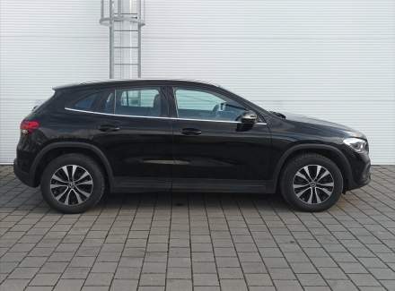 Mercedes-Benz - GLA