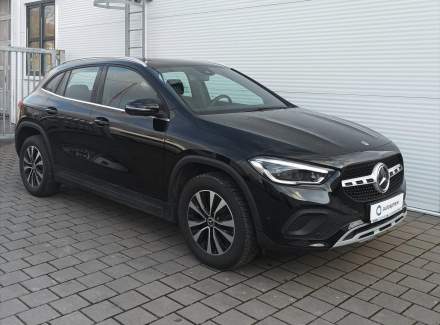 Mercedes-Benz - GLA