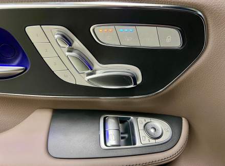 Mercedes-Benz - V-class