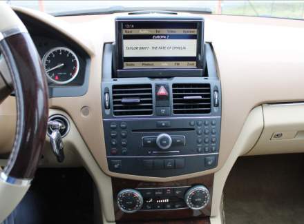 Mercedes-Benz - C-class