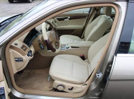 Mercedes-Benz - C-class