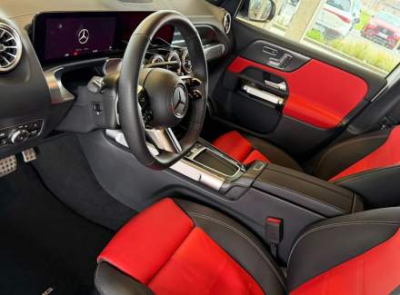Mercedes-Benz - GLB