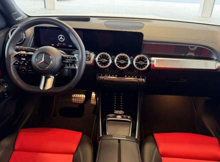 Mercedes-Benz - GLB