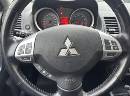 Mitsubishi - Lancer