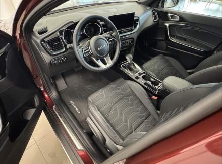Kia - XCeed
