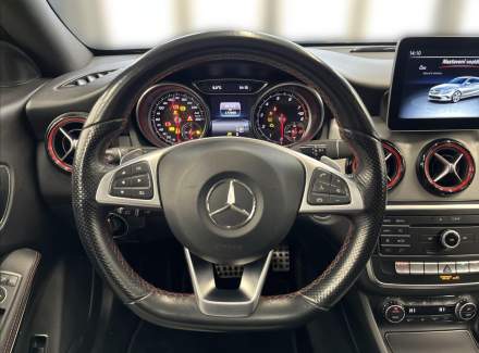 Mercedes-Benz - CLA