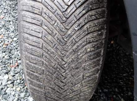 Land Rover - Range Rover Evoque