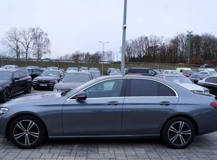 Mercedes-Benz - E-class