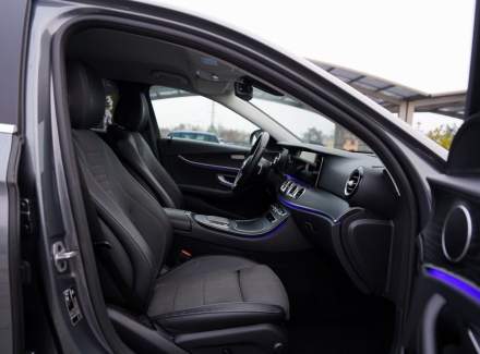 Mercedes-Benz - E-class