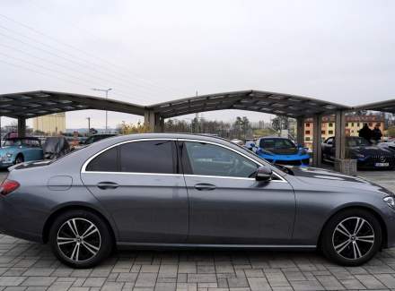 Mercedes-Benz - E-class