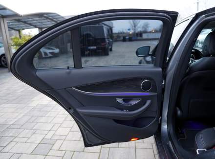 Mercedes-Benz - E-class