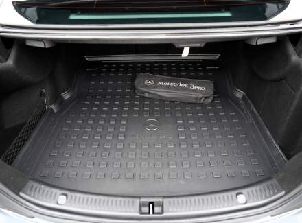 Mercedes-Benz - E-class
