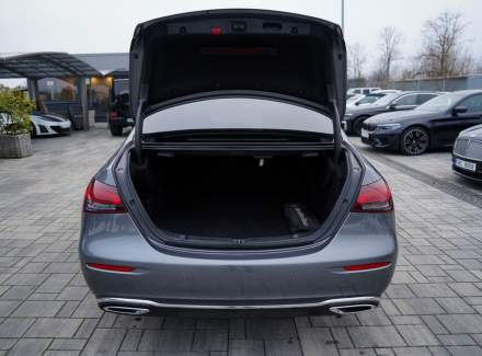 Mercedes-Benz - E-class