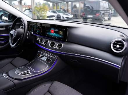 Mercedes-Benz - E-class