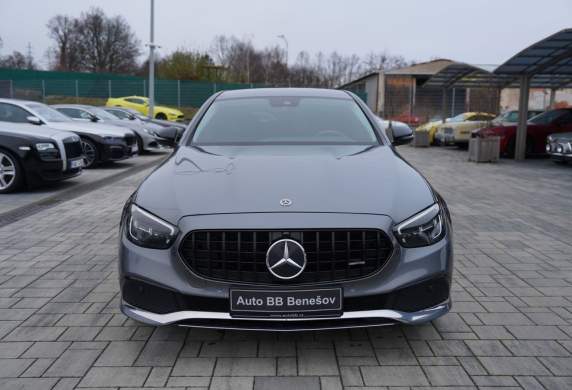 Mercedes-Benz - E-class