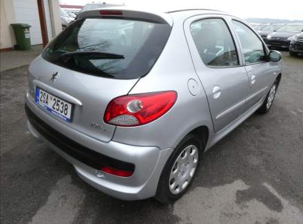 Peugeot - 206
