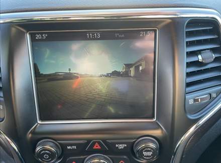 Jeep - Grand Cherokee