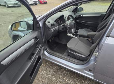 Opel - Astra